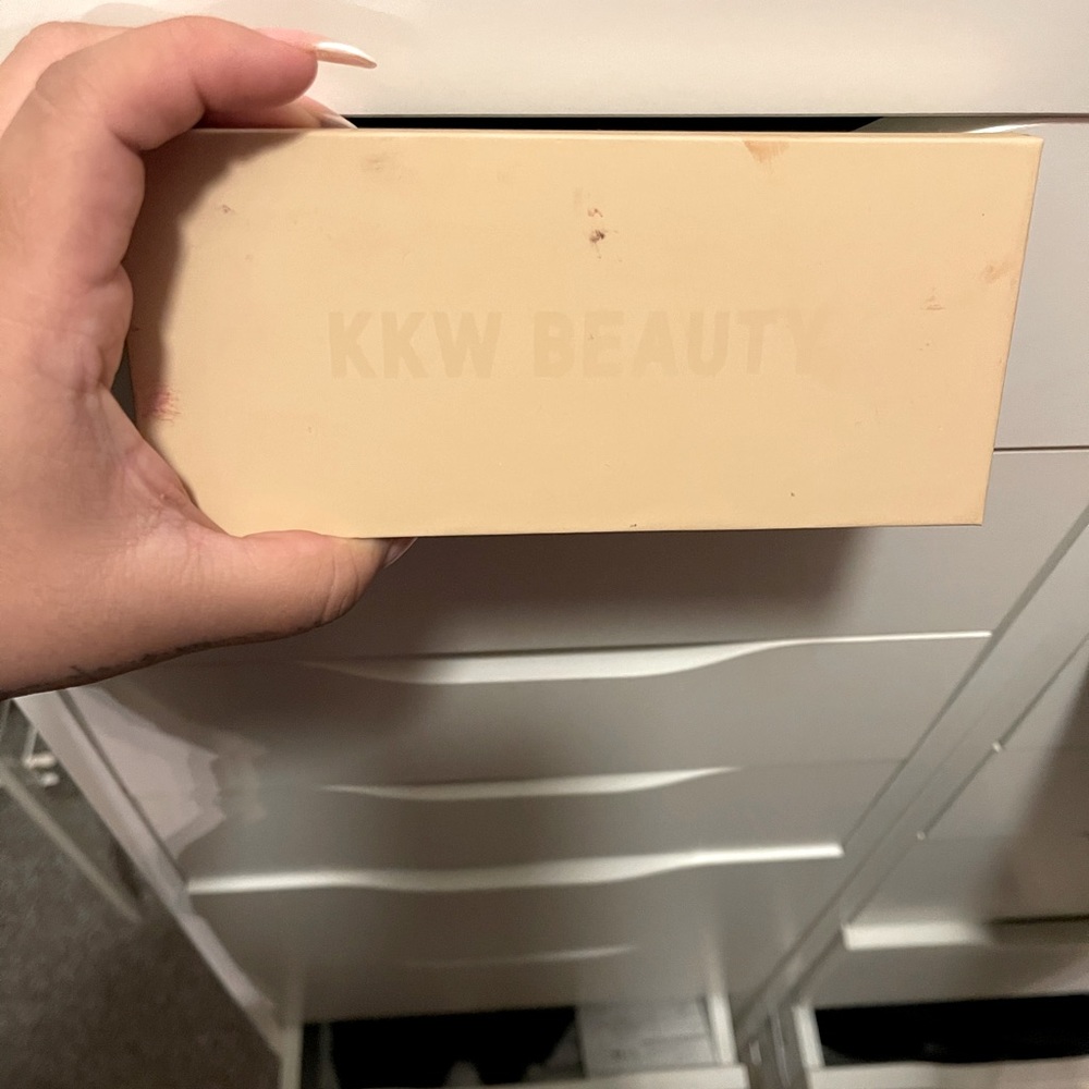 Kkw blush palette